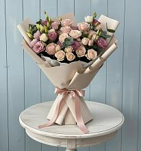 Букет цветов из:  Розы и Лизиантусы в Починках