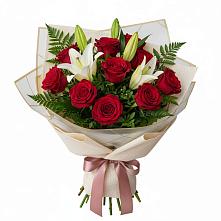 Букет цветов из:  Лилии и Розы в Починках