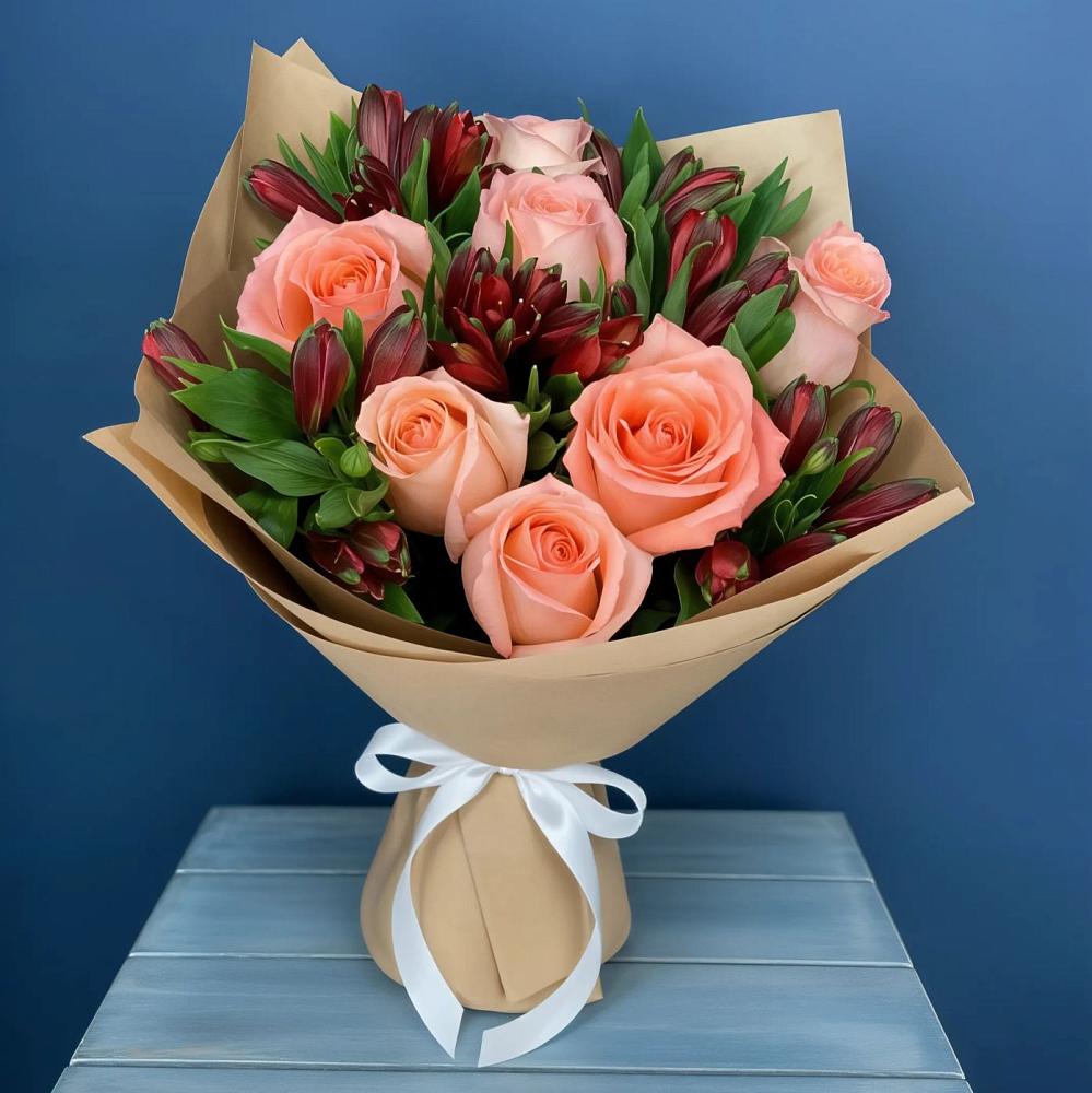 Букет цветов из: Розы и Альстромерии в Починках