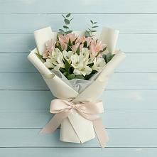 Букет цветов из:  Альстромерии в Починках