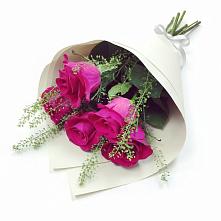 Букет цветов из:  Розы в Починках