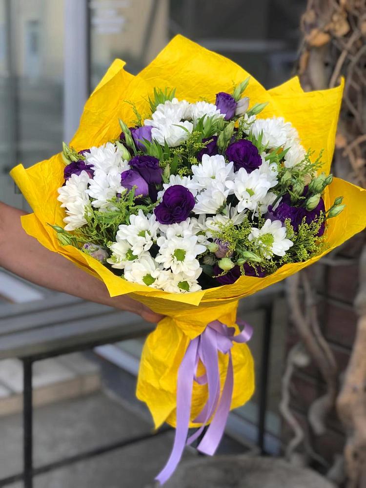 Букет цветов из: Ирисы, Хризантемы и Ромашки в Починках