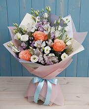 Букет цветов из:  Лизиантусы, Розы, Альстромерии и Гипсофила #REPLACE_PRED# Починках