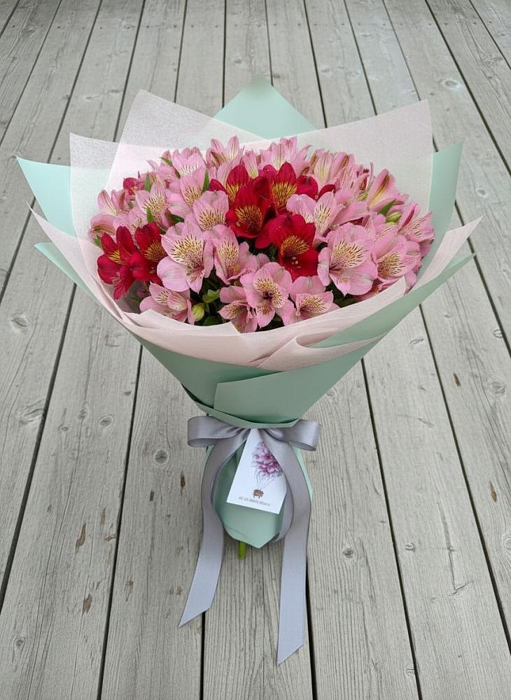 Букет цветов из: Альстромерии в Починках