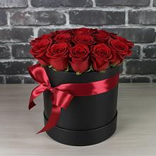 Цветочная композиция из Розы в шляпной коробке в Починках