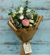 Букет цветов из:  Розы и Лизиантусы в Починках