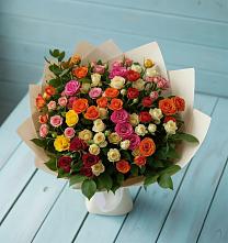 Букет Микс из разноцветных кустовых роз в Починках