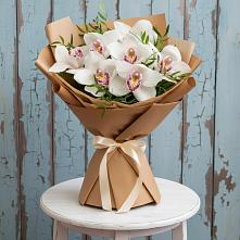 Букет цветов из:  Орхидеи и Розы #REPLACE_PRED# Починках