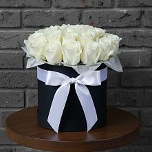 Цветочная композиция из Розы в шляпной коробке #REPLACE_PRED# Починках