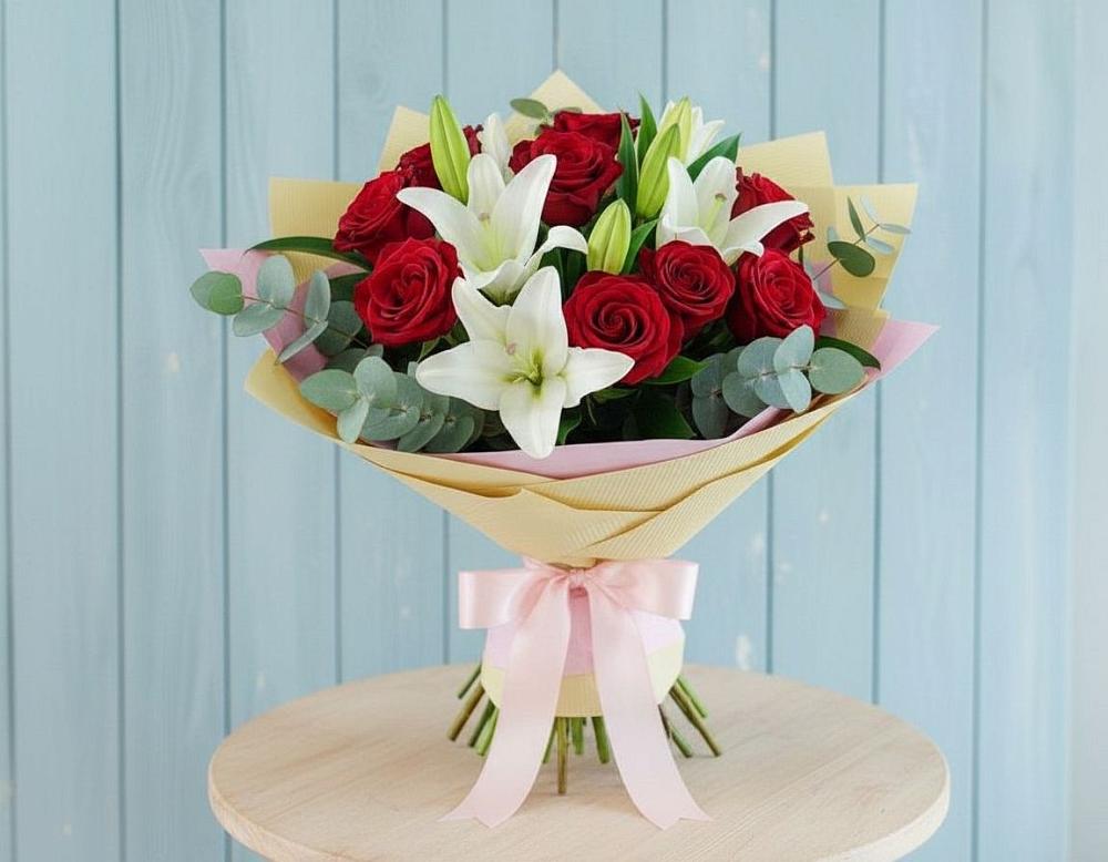 Букет цветов из: Лилии и Розы в Починках